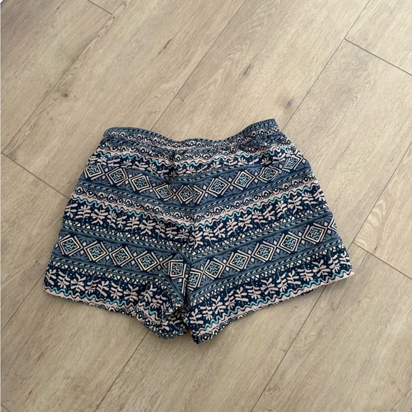 Patagonia Women's Barley Baggy Patterned Shorts - medium - Picture 2 of 6